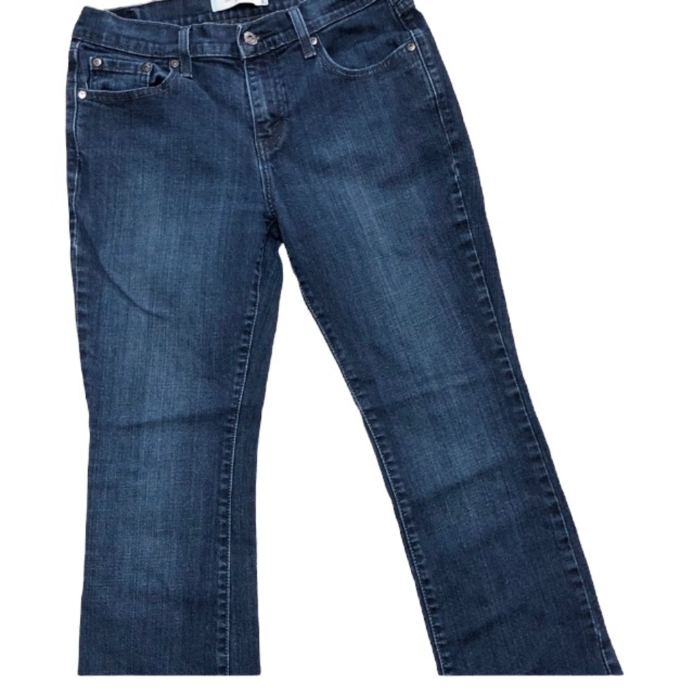 Levi’s Women’s dark wash 515 Bootcut, sz 6